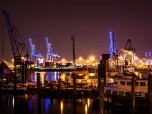 How to find a reliable import and export agency company?
