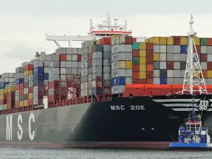 Is export tax rebate slow? Enterprises in Longwen District are secretly using this method