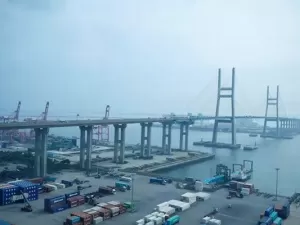How deep is the water for instrument exports?