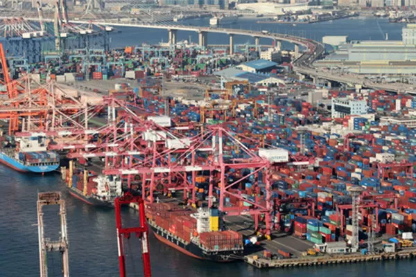 Export Trade Services: Barrier or Booster?