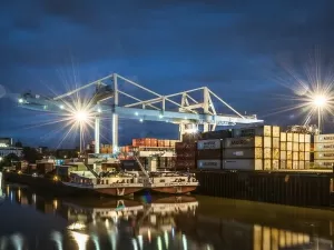 Revealing the Agency Fees for Import Payment in Fengxian District
