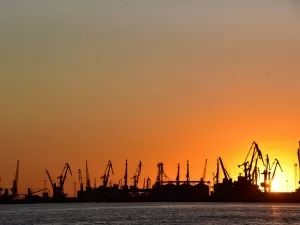 Stop the aimless struggle! Beijing export customs clearance agency is the key to smooth customs clearance for enterprises
