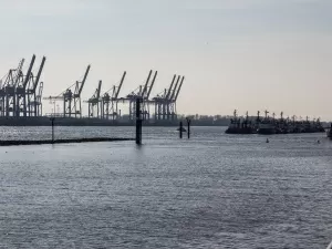 Many challenges in export customs clearance? Beijing agents are here to help!