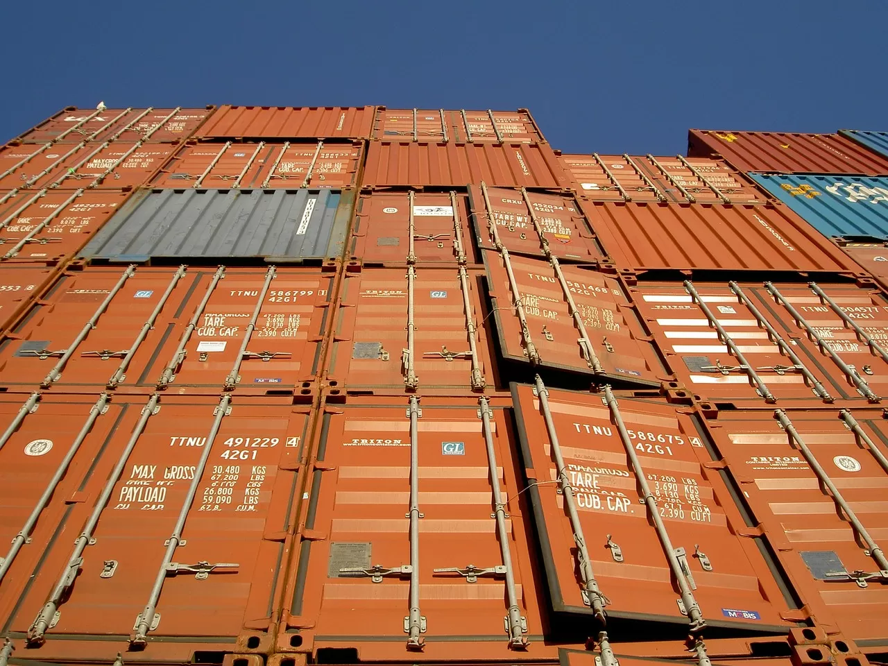 Why Smart Bosses Are Quietly Planning for Philippine Goods?